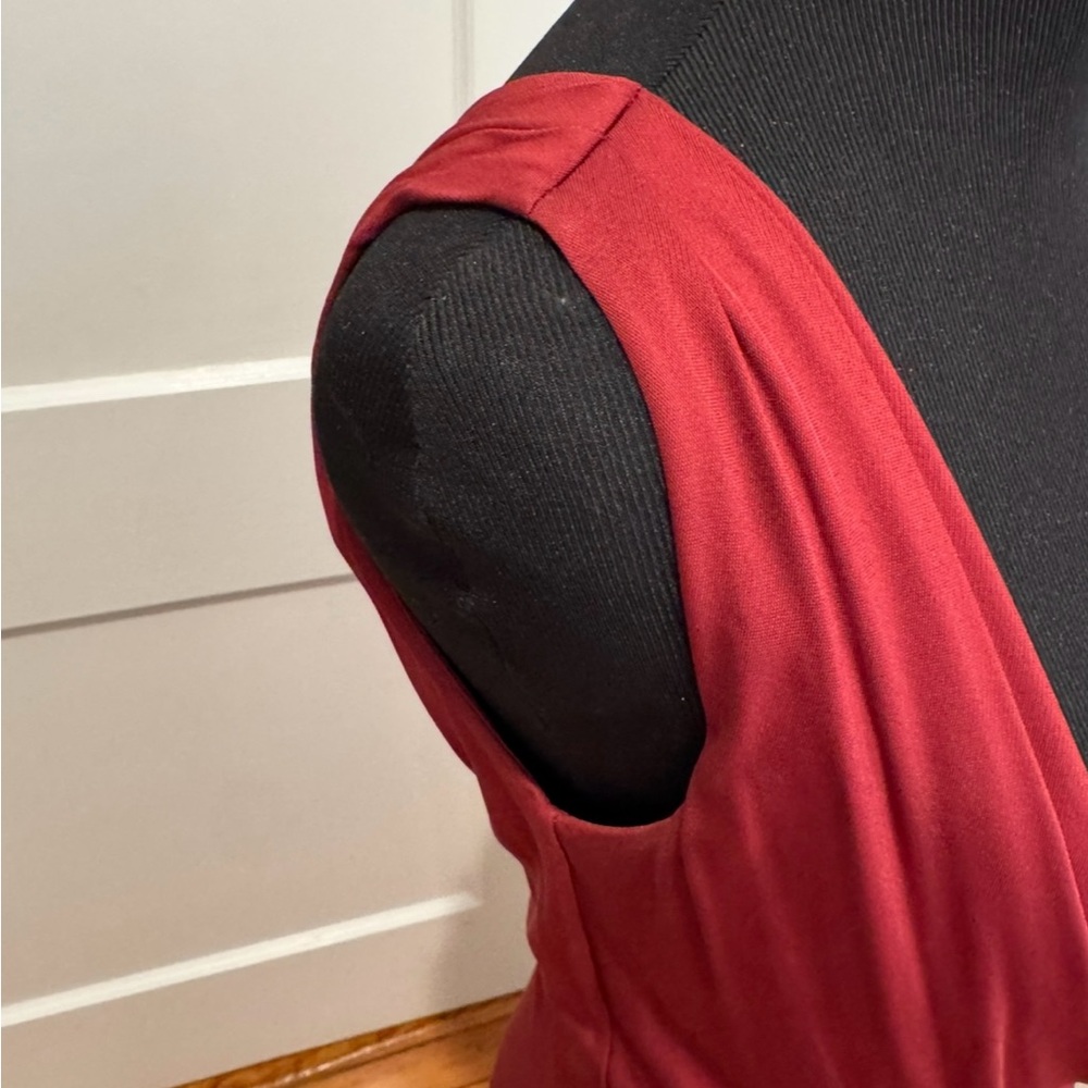 Gucci Sleeveless Dark Red Dress w/ Brown Suede and Gold Horsebit Closure Size S. - Picture 3 of 7